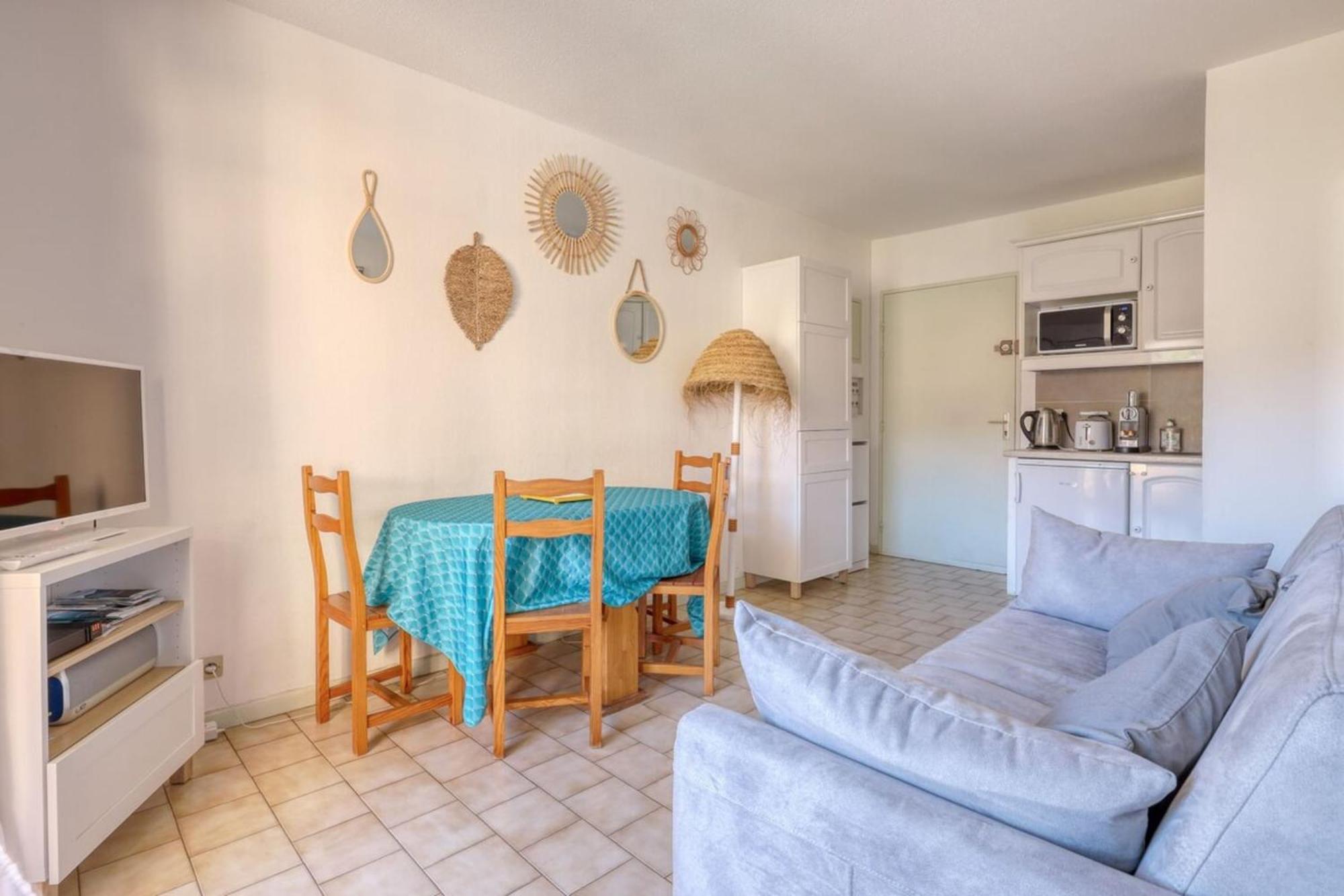 Lavandou - T2 In The City Center - 200 M From The Sea Le Lavandou Ngoại thất bức ảnh